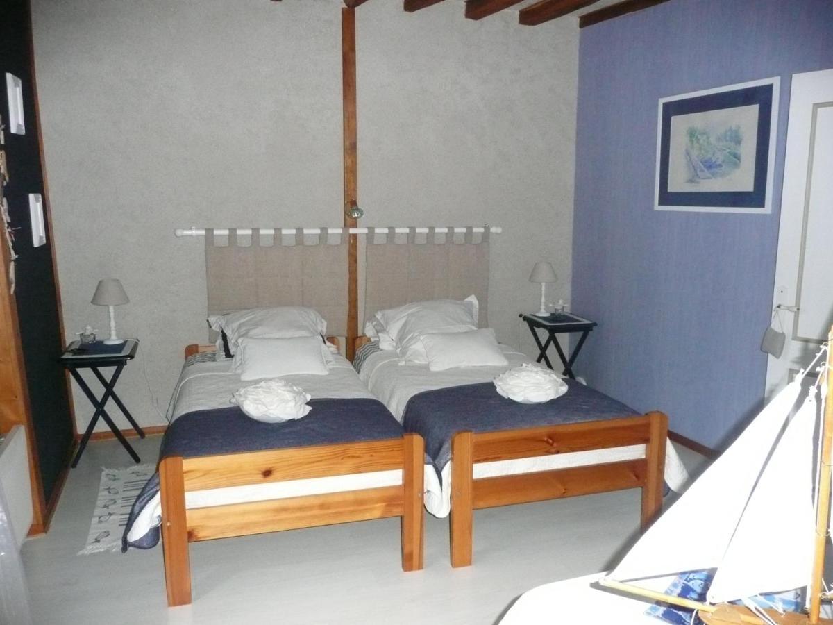 La Belle Des Champs Hotel Saint-Andelain Bagian luar foto
